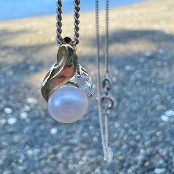 14k Gold & Pearl Antique Necklace - Picture 6 of 11